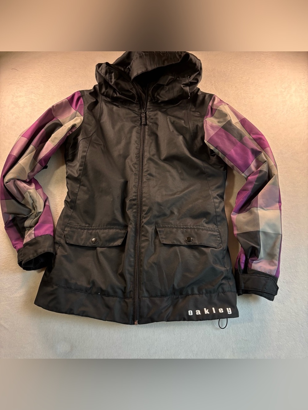 Vintage 2000’s Oakley Black Ski Jacket with Purple Patterned Sleeves